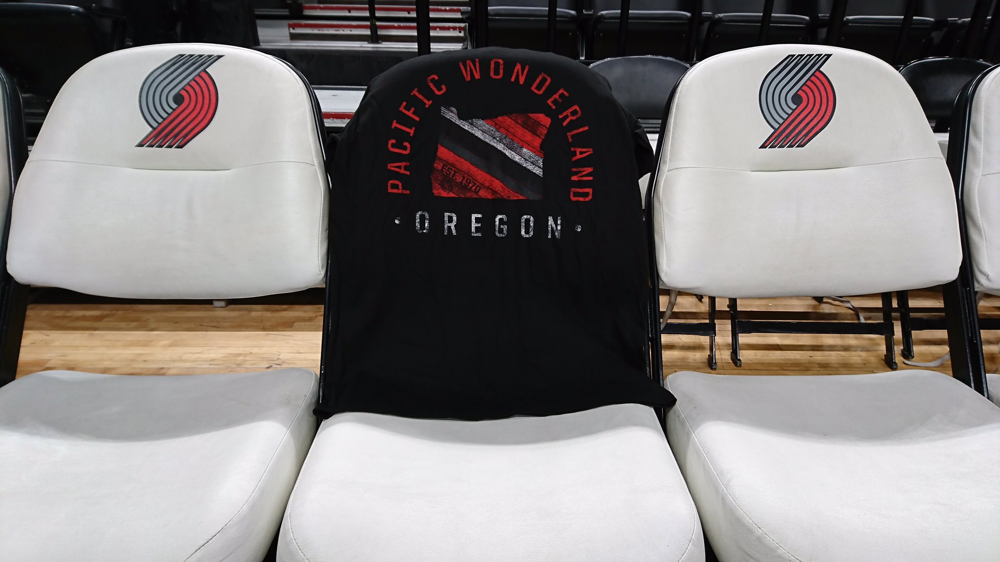 C8XIt89UwAAmFsU.jpg:large