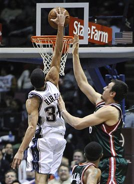 nba_a_harris_268.jpg