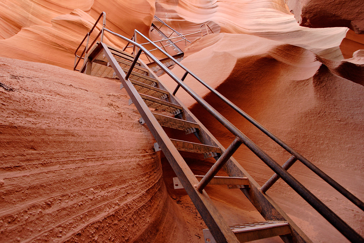 Lower_antelope_stairs_md.jpg