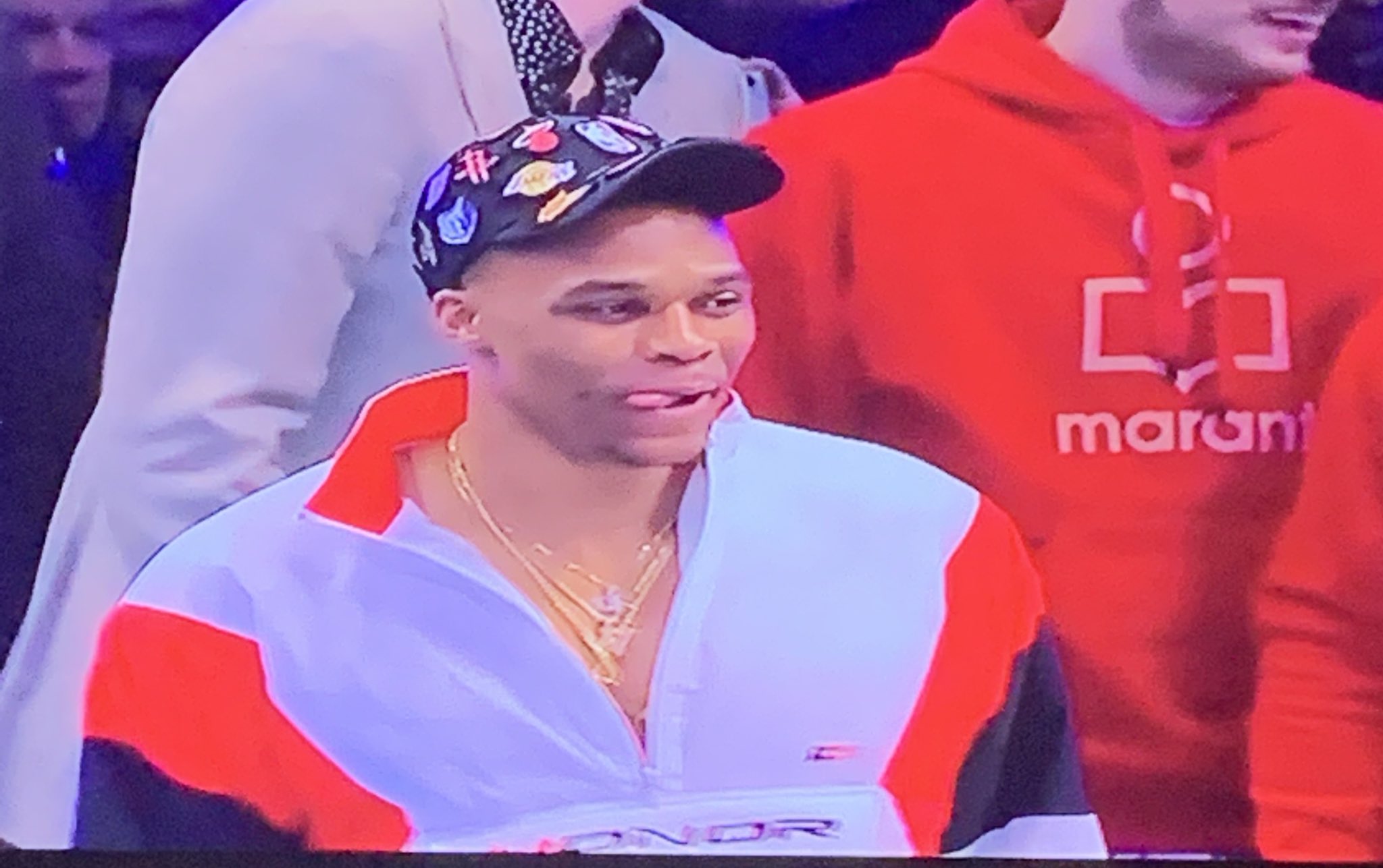 Dzk09WlXgAAAo9f.jpg:large