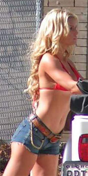 daisyduke11304.jpg
