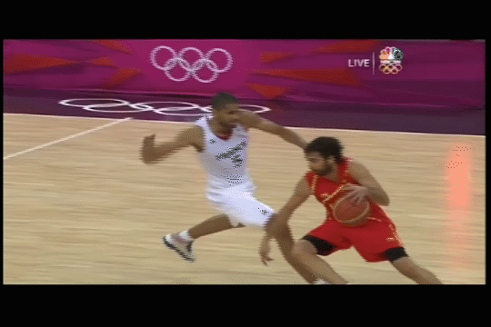 nicolas-batum-punch.gif