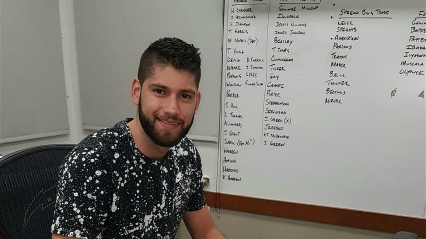 C8h56ReXgAEtiIw.jpg:large