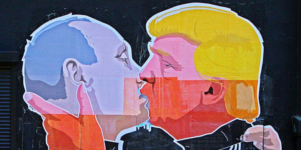 landscape-1463240370-trump-putin-graffiti.jpg