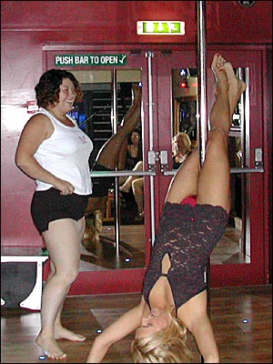 pole_dancing_1_300x400.jpg