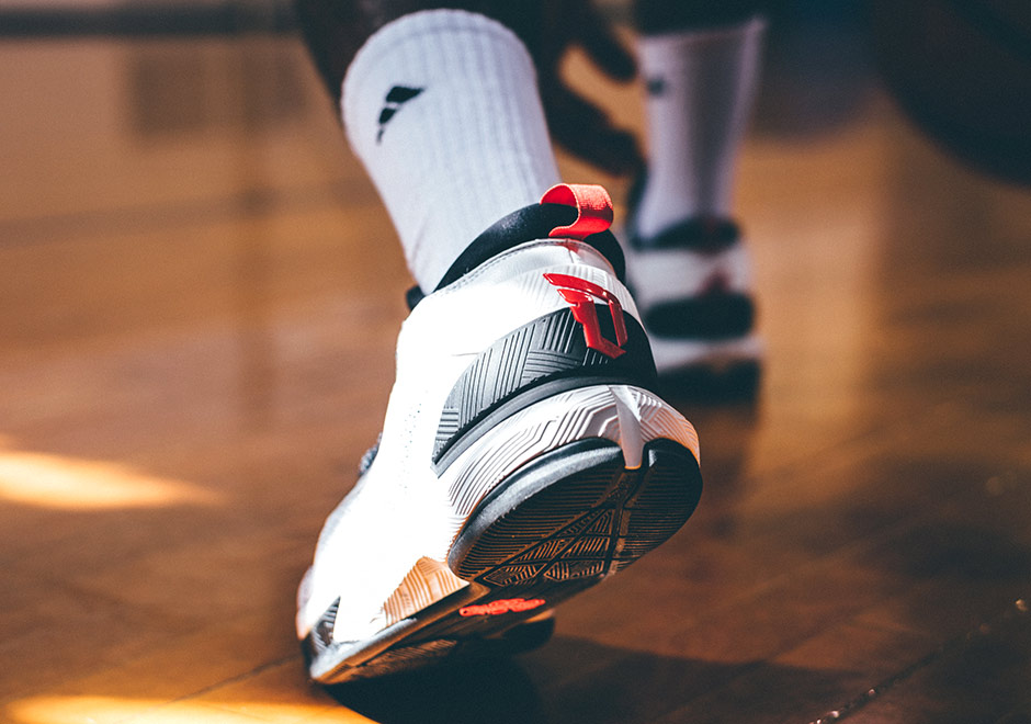 adidas_D-Lillard-2_Rip_City_primeknit-7.jpg