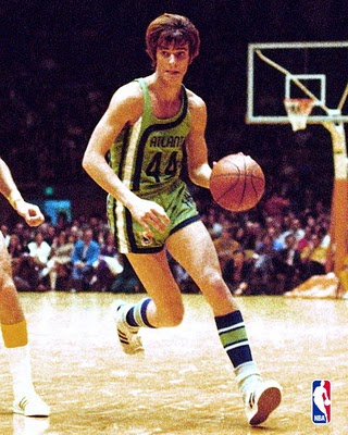 991007-1143521579434-pistol_pete_maravich4.jpg