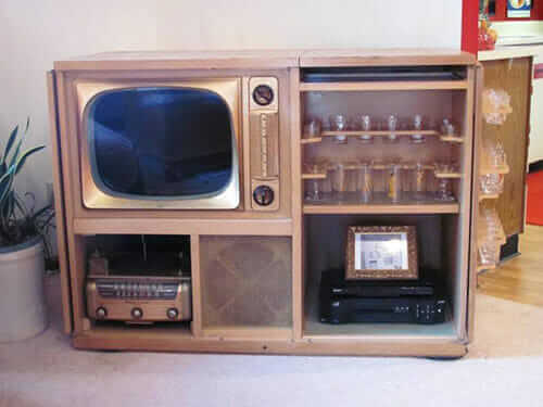 Admiral-Tele-bar-photo.jpg