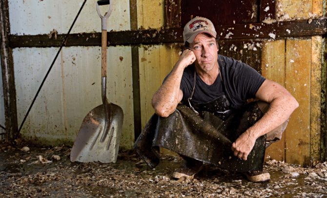 mike-rowe-in-manure-670x405.jpg