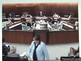 UZ5WXQ.gif