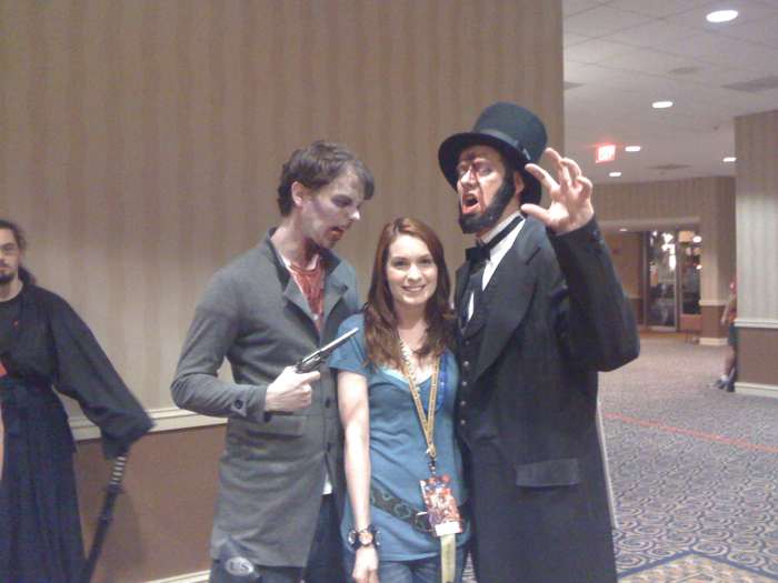 felicia-day-zombie-lincoln-and-booth.jpg