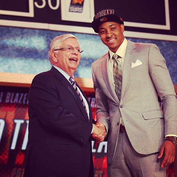 BNz3R5bCMAAiC4s.jpg:large