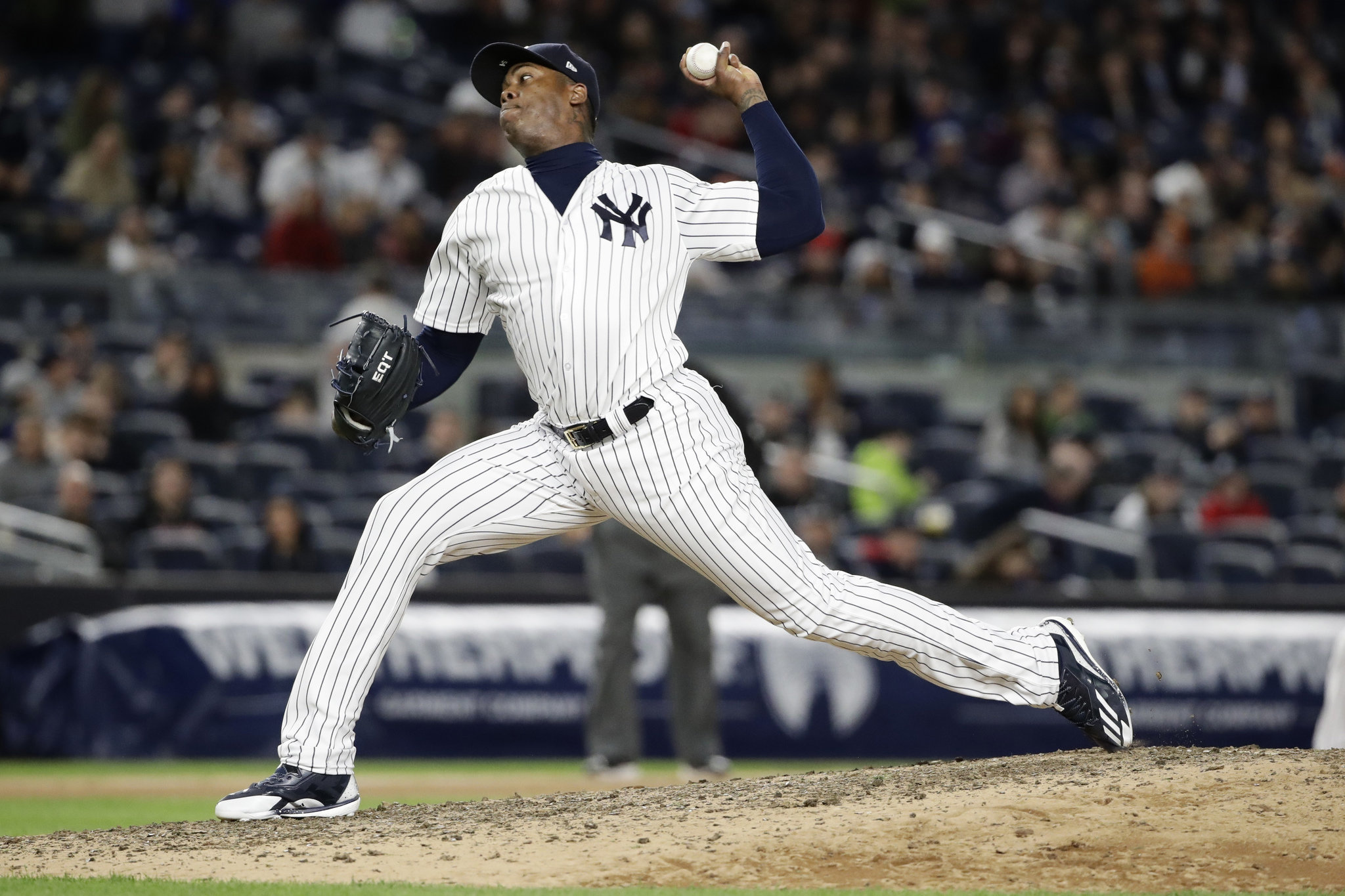 aroldis-chapman-9af154db2a15af81.jpg