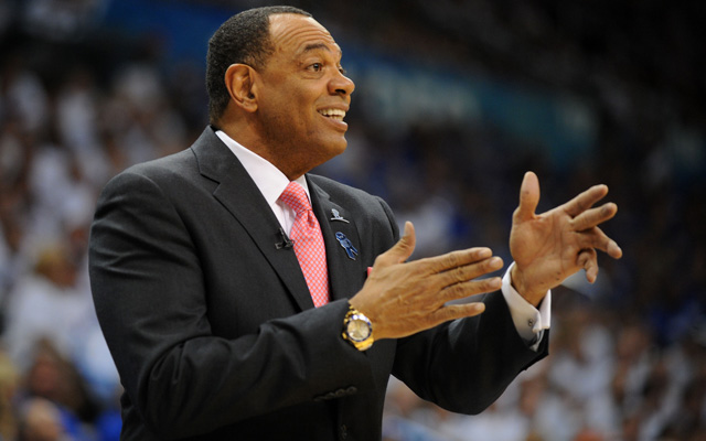 05092013_lionel_hollins.jpg