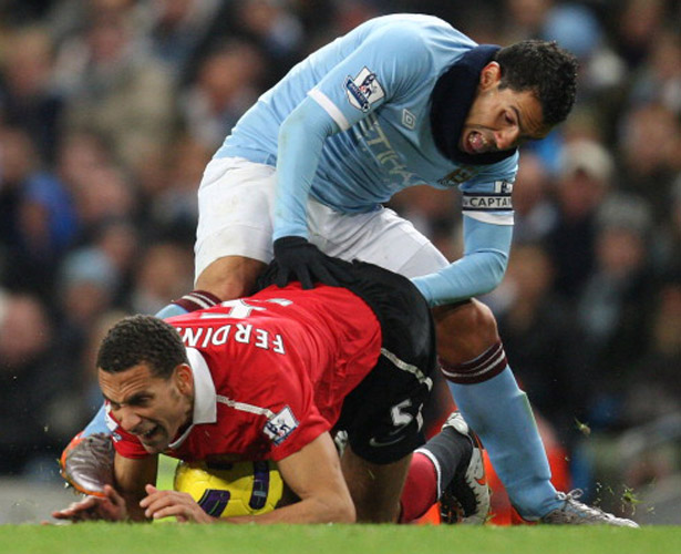 Carlos-Tevez-and-Rio-Ferdinand.jpg