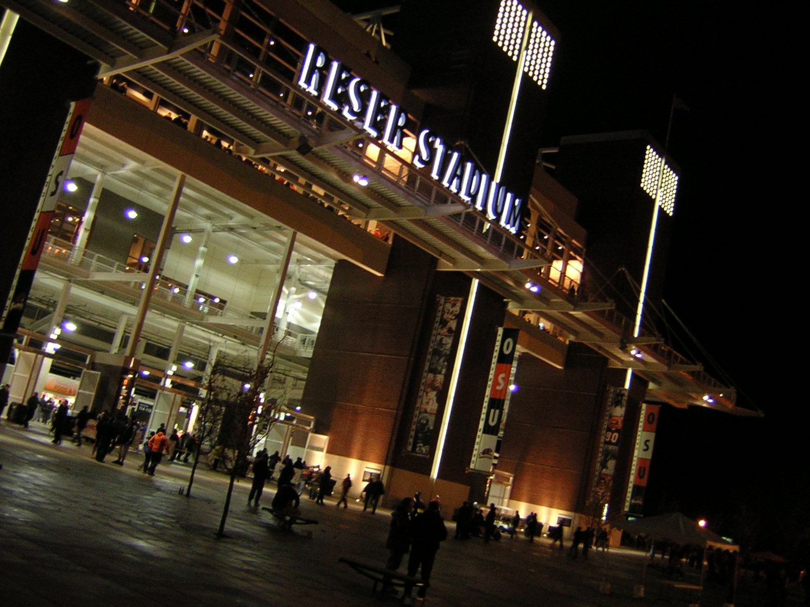 ReserStadium%2Bnight.jpg