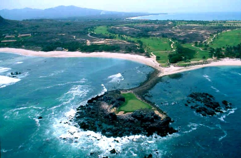 Tail-of-the-whale-golf-punta-mita.jpg