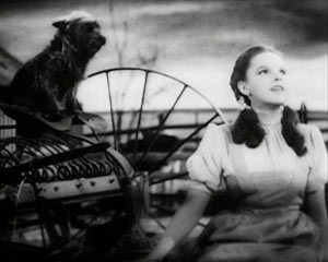 749px-Judy_Garland_Over_the_Rainbow_2.jpg