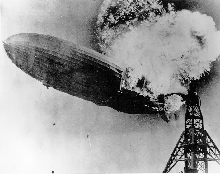 Hindenburg_burning.jpg