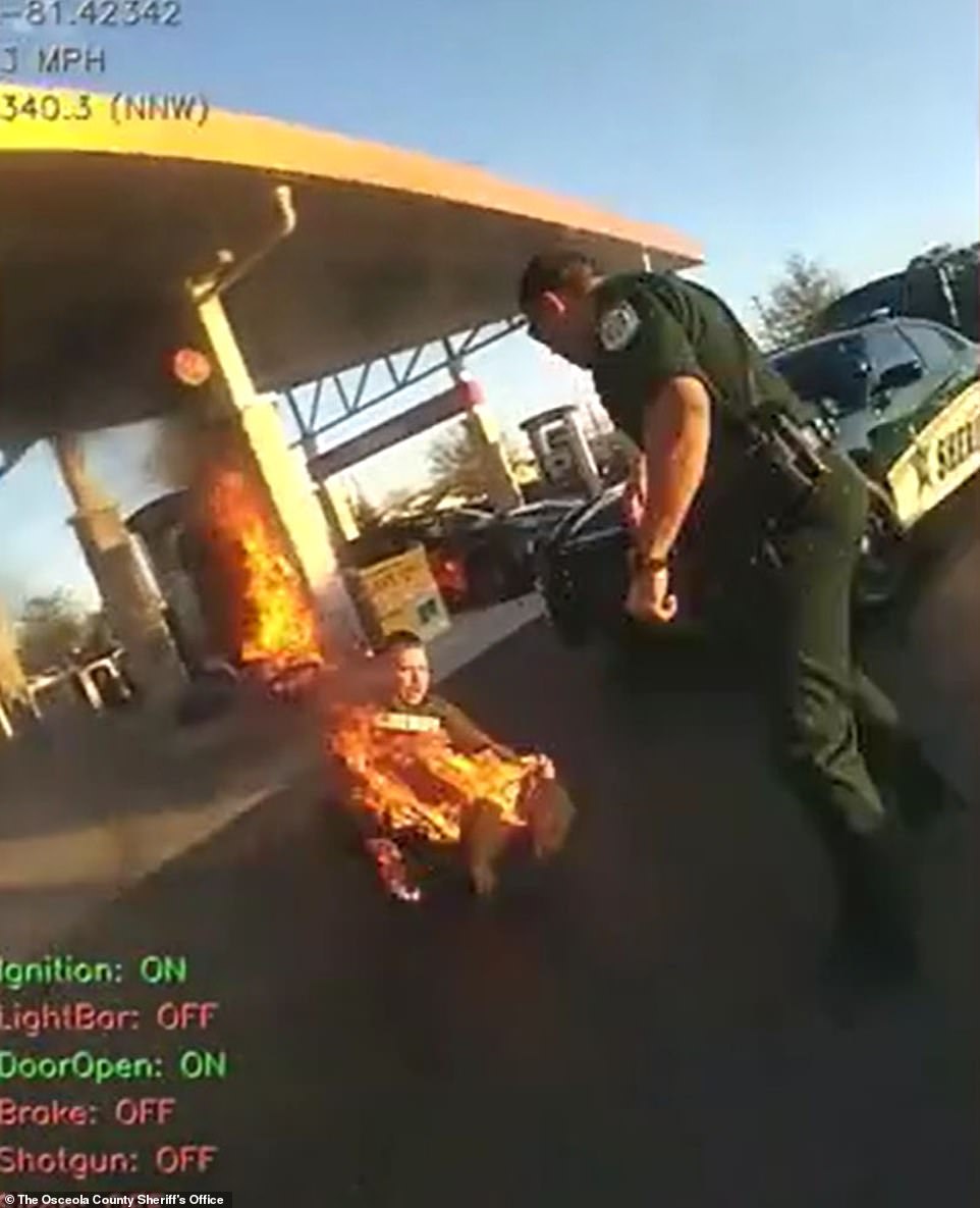 58121181-10841249-Another_video_from_the_perspective_of_Deputy_Christopher_Koffina-a-6_1653184981296.jpg